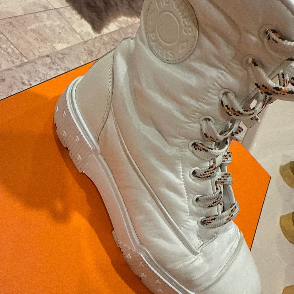 Hermes Boots Booties Size 6. White Womens Designer Shoes
